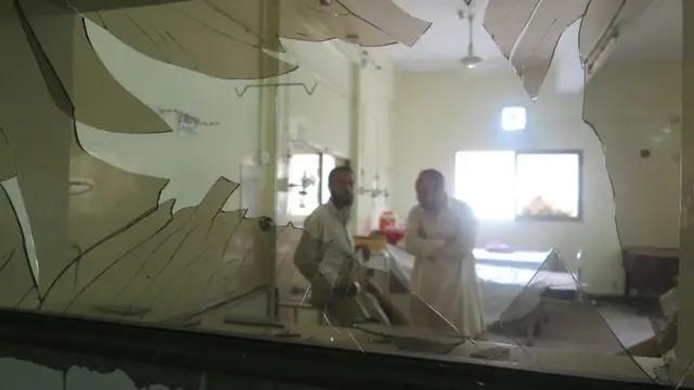 دھماکے کے بعد قانون نافذ کرنے والے اداروں کے اہلکاروں نے علاقے کو گھیرے میں لے لیا اور شہر کے تمام ہسپتالوں میں ایمرجنسی نافذ کر دی گئی۔