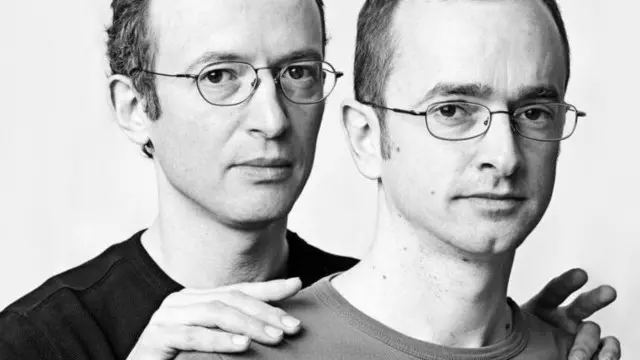 Wajah manusia bisa berubah karena perubahan kecil, misalnya potongan rambut.