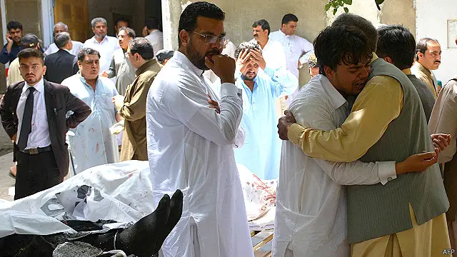 ھماکے میں کم از کم 53 افراد ہلاک اور متعدد زخمی ہوگئے ہیں