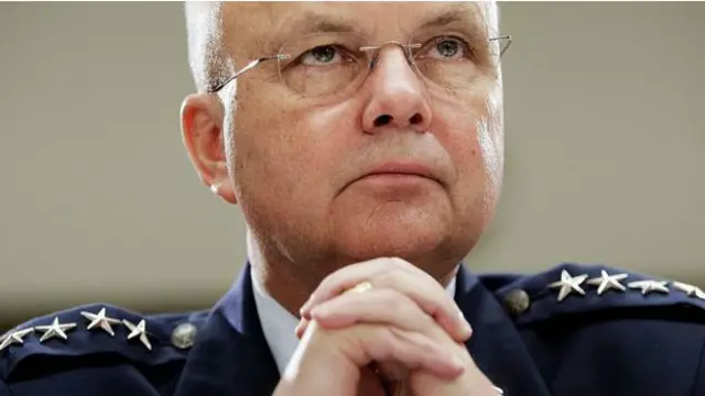 Người ký tên vào lá thư có cả cựu Giám đốc CIA Michael Hayden