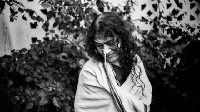 ஆயுதப்படைப் பிரிவுகளின் சிறப்பு அதிகாரச் சட்டத்திற்கு எதிராக இரோம் ஷர்மிளா 16 ஆண்டுகளாக உண்ணாவிரதம் மேற்கொண்டார்