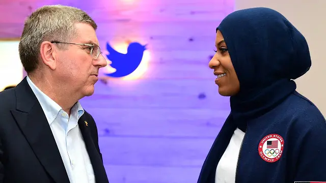 ابتهاج محمد د برازیل ریو دي جنیرو کې د اولمپیک نړیوالې کمېټې له مشر توماس بچ سره وکتل. 