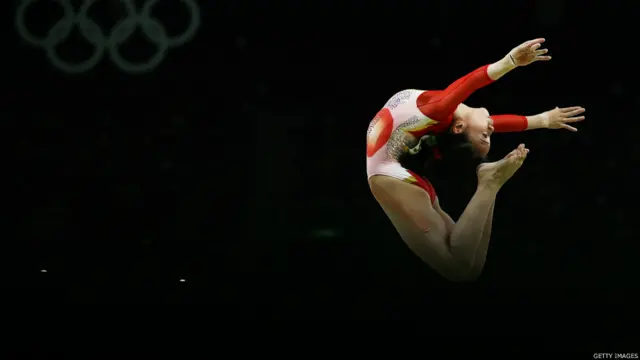 د جاپان اکيو سوګيرا د ښځو جمناسټک سياليو