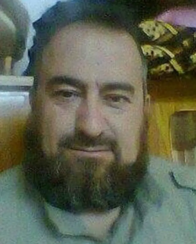 حاجی بکر هنوز زنده است