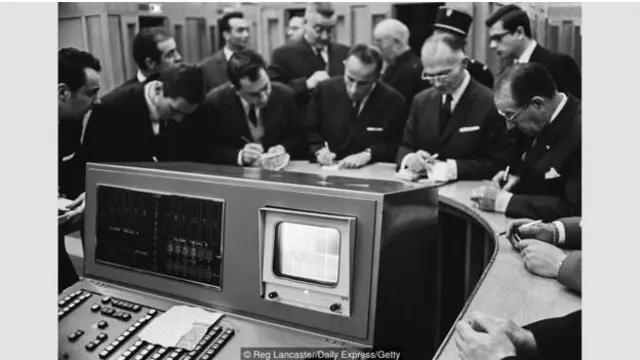 انتقال قیمت تعیین شده به طلافروشان پاریسی – نوامبر ۱۹۶۷