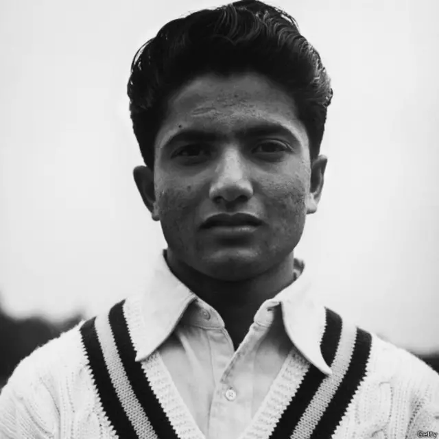 عالمی شہرت یافتہ پاکستانی کرکٹر اور قومی ٹیم کے سابق کپتان حنیف محمد کراچی کے ایک نجی ہسپتال میں جمعرات کو انتقال کر گئے ہیں۔ ان کی عمر 81 برس تھی اور وہ سرطان کے مرض میں مبتلا تھے۔