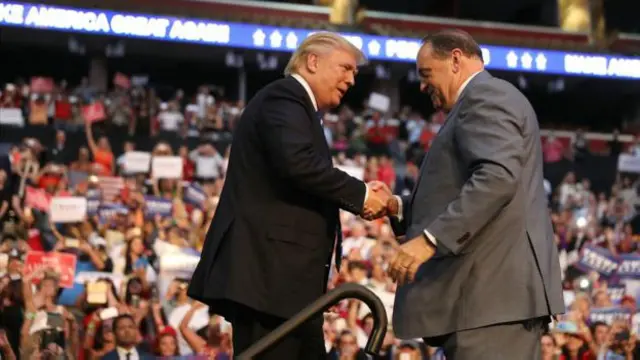 曾與特朗普爭奪共和黨總統候選人提名的前阿肯色州長哈克比痛斥那些不再支持特朗普的黨內同仁。