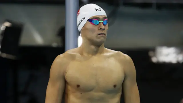 现在孙杨的出局或将令一天后的决赛少了一个的争议点，但关于里约奥运禁药问题的争议，仍在继续。