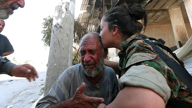 تحالف قوات سوريا الديمقراطية يضم مقاتلين عرب وأكراد