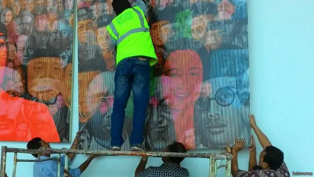 Semenjak dimunculkan di media sosial, timbul pro dan kontra di masyarakat terhadap sosok DN Aidit dalam lukisan tersebut.