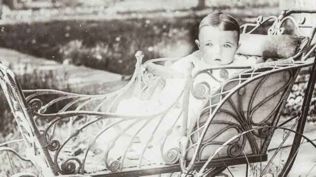 Ada orang-orang yang bisa mengingat saat masih berusia dua tahun, namun ada juga yang baru bisa mengingat masa kecil sejak usia enam tahun.