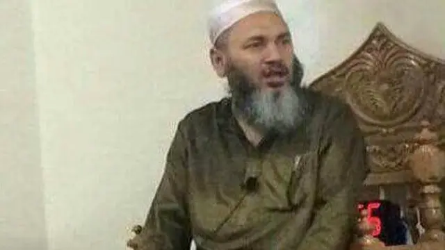 遭枪杀的阿訇莫拉玛‧阿孔杰。