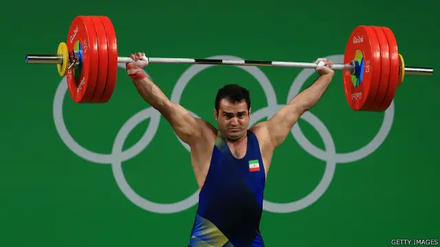 د ايران سهرا مرادي د وزن پورته کولو برخه کې د سرو زرو مډال وګاټه