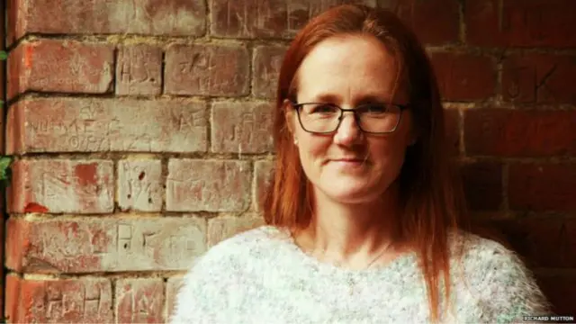 پخوانۍ جنسي کارکونکې جیني وايي د هغو ښځو د حقونو لپاره مبارزه کوي چې په کوڅو کې خپل بدن خرڅوي.