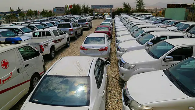 په تېرو څلورو میاشتو کې له بېلابېلو ادارو کابو ۳۰۰ نمبر پلېټونه د صکوکو چاپ خونې ته لېږل شوي چې هغوی یې د سموالي او ناسموالي په تړاو سپیناوی ورکړي.