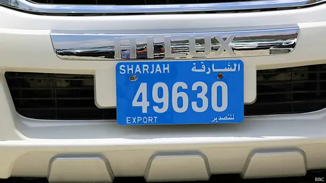 پر اقتصادي کړکېچ سربېره، جعلي نمبر پلېټ لرونکو موټرو هم د راجستر شویو موټرو د خرڅلاو چاره اغېزمنه کړې.