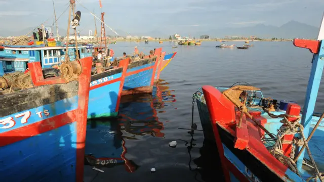 Tàu cá Việt Nam chuẩn bị ra khơi - Ảnh minh họa