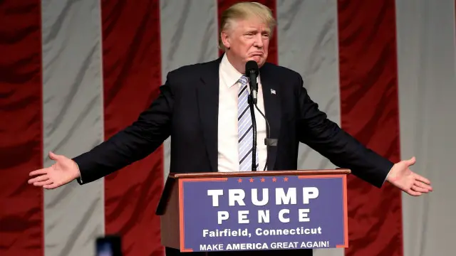 اس سے قبل مسٹر ٹرمپ نے کہا تھا کہ صرف مجرموں کو ملک بدر کیا جائے گا