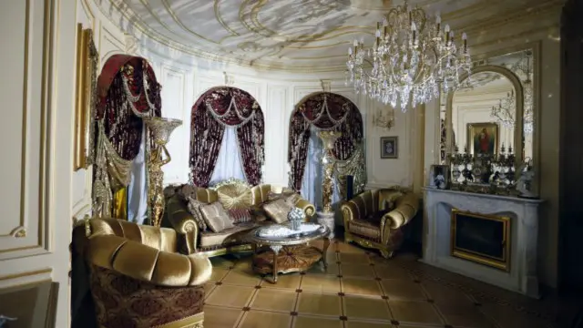 Позірна розкіш "палаців" українських можновладців приголомшила тих, хто побачив їх після "Революції гідності"