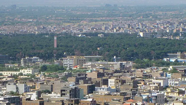 ټول هرات شاوخوا شپږ نیم زره جوماتونه لري او د حج او اوقافو اداره وایي پر دوی ټولو څارنه کول ستونزمنه چاره ده.