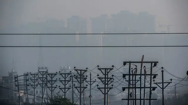 Смог над Делі. Індія - країна, у якій, за підрахунками ОЕСР, дочасна смертність від брудного повітря зростатиме найстрімкіше