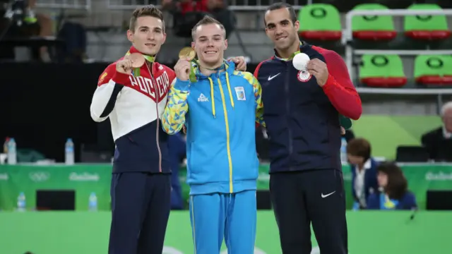 "Срібло" в цій дисципліні дісталось американцю Данеллу Лейву, а "бронза" - росіянину Давиду Белявському.