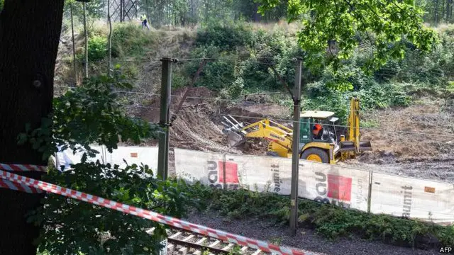 寻宝者开始在波兰西南的一个地方开始挖掘