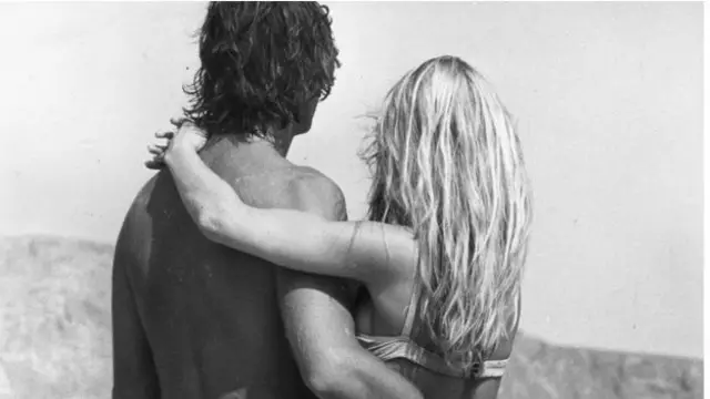 比基尼在法国开始流行，是因为碧姬·芭铎主演的电影《穿比基尼的姑娘》