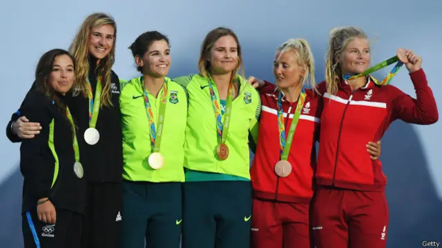 برازیل کی مارٹین گریل اور کاہینا کنز نے خواتین کے کشتی رانی کے مقابلوں کا فائنل جیتا