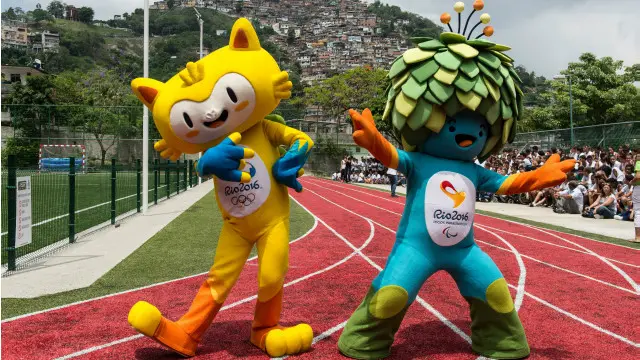 кот Вініціус і дерево Том