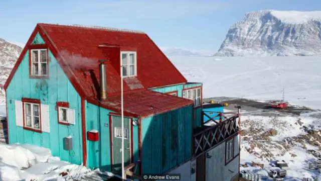 烏瑪納克是格陵蘭島西北部一個 1,200 人的小島(圖片來源:安德魯·埃文斯)