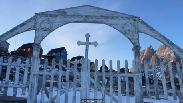 暴風雪可能會持續數天,但是在烏瑪納克下雪是件極稀鬆平常的事(圖片來源:安德魯·埃文斯)