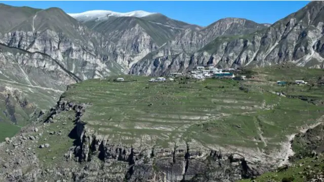 Hesabatda deyilir ki, qadın sünnəti adəti Dağıstanın ucqar kəndlərində yayılıb