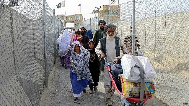 د يو شمېر شمېرو له مخې په پاکستان کې اوسمهال سلګونه زره افغان کډوال ژوند کوي