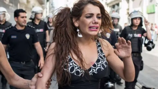 عثر على جثة كدر (23 عاما) بعد اختفائها لمدة أسبوع.