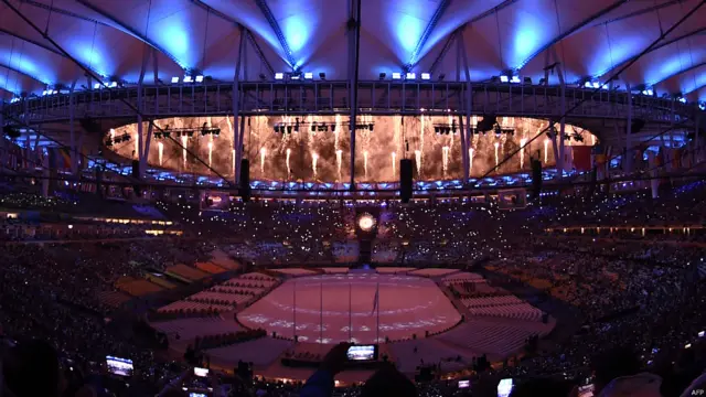 امریکہ نے 46 طلائی تمغوں کے ساتھ کُل 121 تمغے جیتے اور پہلے نمبر پر رہا۔ برطانیہ سونے کے تمغے جیتنے کے حوالے سے دوسرے نمبر پر رہا۔ برطانیہ نے 27 طلائی تمغے جیتے اور کُل تمغوں کی تعداد 67 رہی۔