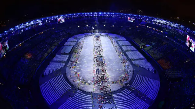 لندن کے مقابلے امریکہ اور برطانیہ نے مجموعی طور پر بہتر کارکردگی کا مظاہرہ کیا ہے جبکہ چین کو بڑا نقصان ہوا ہے اور اس نے ابھی تک 70 میڈلز حاصل کیے ہیں جبکہ گذشتہ اولمپکس میں اس کے تمغوں کی تعداد 88 تھی جس میں 39 طلائی تمغے تھے۔