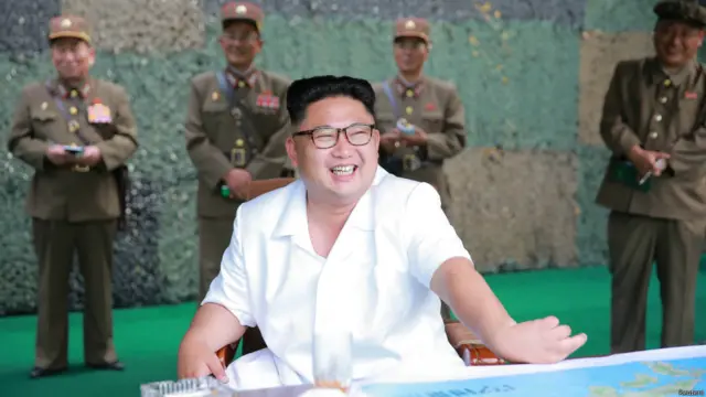 朝鲜领导人金正恩（资料照片）