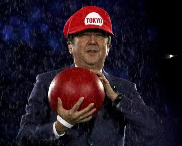 安倍晋三在里约奥运闭幕式上（21/8/2016）