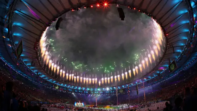 Церемонія у Ріо завершилася великим феєрверком.