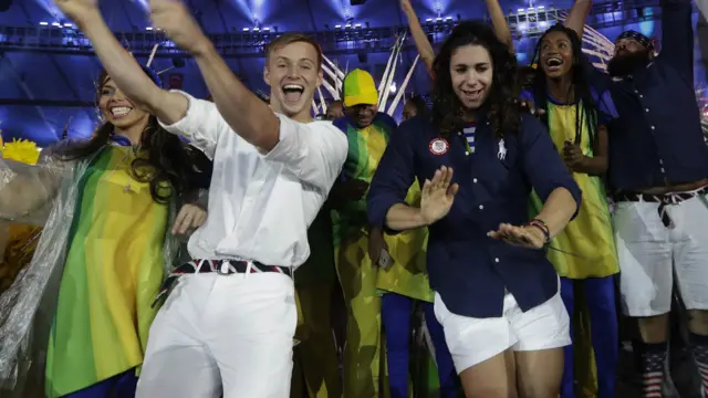 Першість у медальному заліку здобули США - у них 46 золотих, 37 срібних та 38 бронзових медалей. Україна в турнірній таблиці на 31 місці.