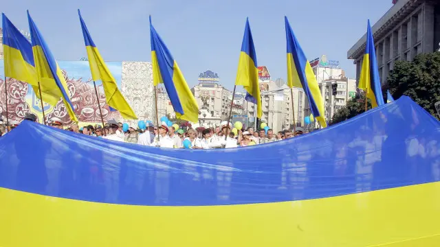 Прапори України на Хрещатику 