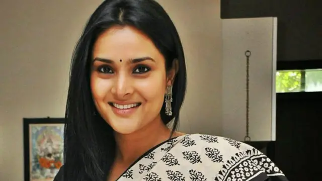 رامياحال ہی میں اسلام آباد سے واپس آئی تھیں اور انہیں لگا کہ پاکستان جہنم نہیں ہے جبکہ بھارتی وزیر دفاع منوہر پاریکر نے کہا تھا کہ پاکستان جانا جہنم میں جانے جیسا ہی ہے