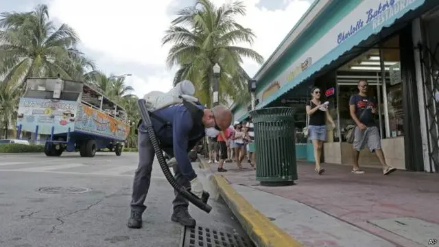 这也意味着，佛罗里达至今已经有42个寨卡病例。这种病毒造成所谓的小头症。