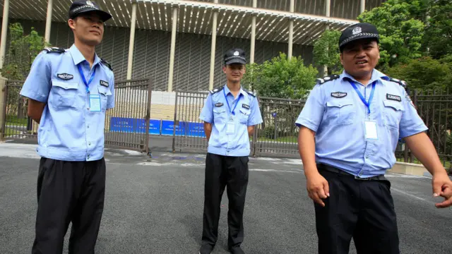 会场附近的安保人员。