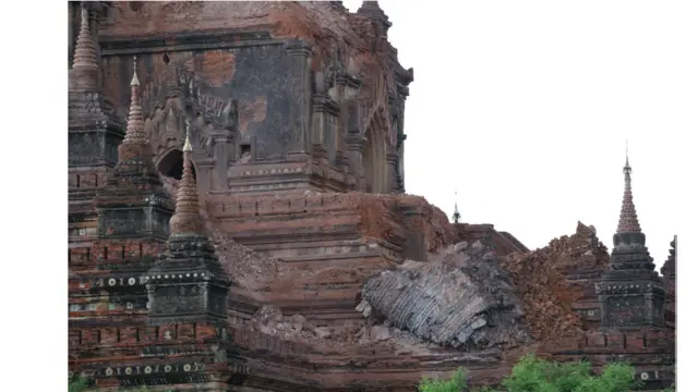 အနှစ်တထောင်က ဘုရားတွေ ထိခိုက်ပျက်စီး