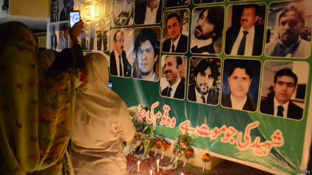 پښتنو ښځو په هر ميدان کې د خپل ځان د قرباني سره سره د خپلو بچو، خاوندانو، وروڼو او پلرونو قرباني هم ورکړې