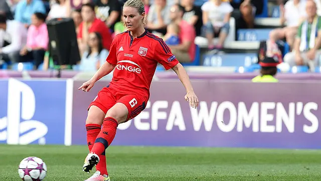  اماندین هینري