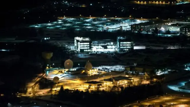 آیا افشای ابزارهای هک آژانس امنیت ملی ایالات متحده کار یکی از کارمندان آن بود؟