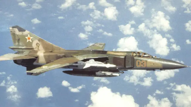 في ثمانينيات القرن الماضي حلقت طائرة ميغ سوفيتية مئات الأميال بعد أن قفز الطيار من الطائرة بسبب تعطل المحرك.